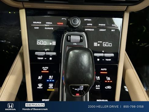 Used 2020 Porsche Cayenne AWD/4WD image 20