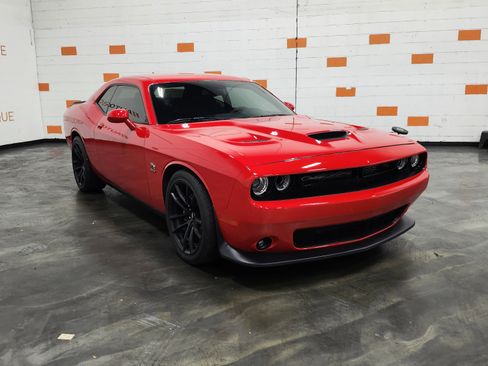 Used 2020 Dodge Challenger R/T Scat Pack image 2