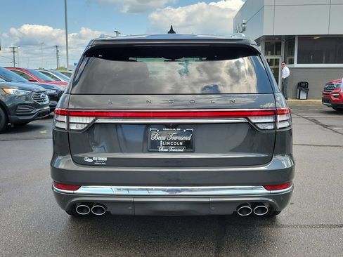 Certified 2024 Lincoln Aviator Black Label w/ Class IV Trailer Tow Package AWD/4WD image 5