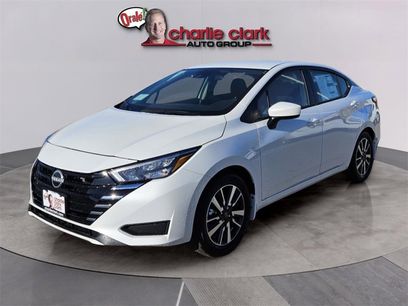 New 2025 Nissan Versa SV w/ Trunk Package