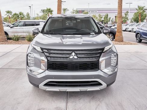 Used 2024 Mitsubishi Outlander SE image 6