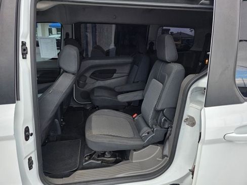 Used 2022 Ford Transit Connect XLT FWD image 11
