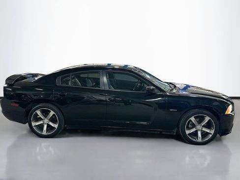 Used 2014 Dodge Charger SXT image 6