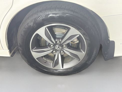 Used 2019 Honda Odyssey Touring image 11