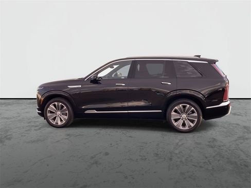 Used 2026 Cadillac Vistiq Luxury image 5