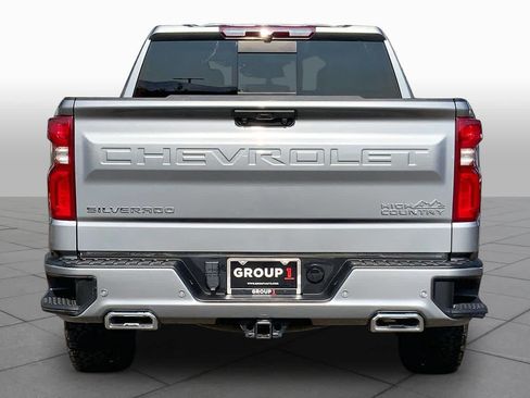 Used 2023 Chevrolet Silverado 1500 High Country w/ Z71 Off-Road Package AWD/4WD image 4