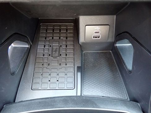 Certified 2024 Ford Ranger XLT w/ Technology Package image 21