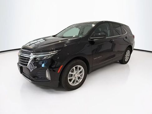 Certified 2024 Chevrolet Equinox LT w/ LPO, Floor Liner Package FWD image 3