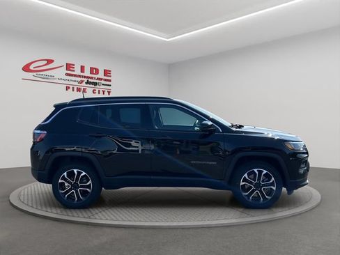 Used 2024 Jeep Compass Limited AWD/4WD image 11