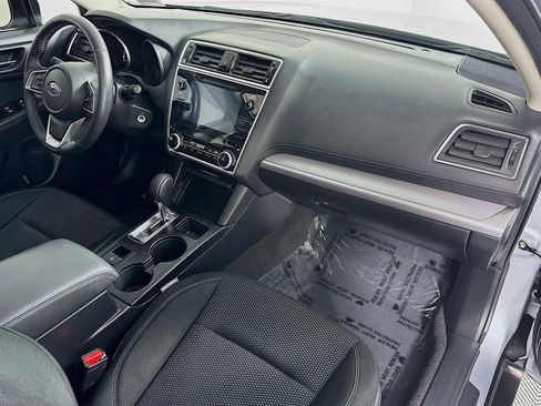 Used 2019 Subaru Outback 2.5i Premium image 27