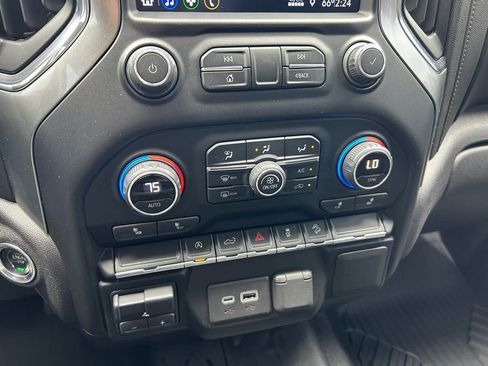 Used 2021 Chevrolet Silverado 1500 RST image 36