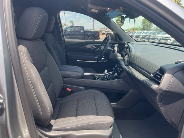 Used 2025 Chevrolet Traverse LT FWD image 22