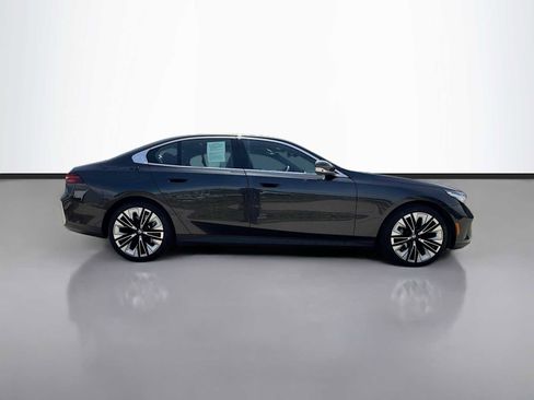Certified 2026 BMW 540i xDrive AWD/4WD image 7