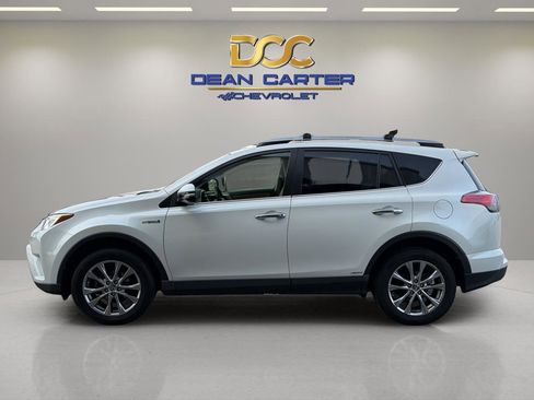 Used 2018 Toyota RAV4 Limited image 2