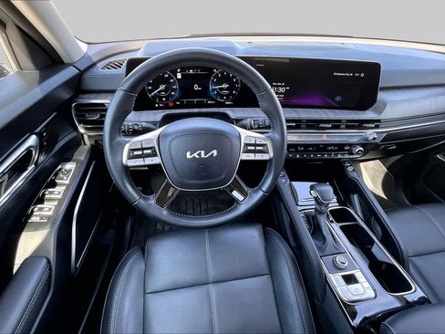 Used 2024 Kia Telluride SX FWD image 6