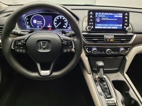 Used 2018 Honda Accord EX image 22