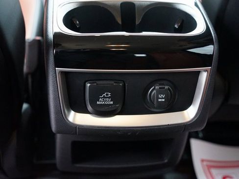 Used 2024 Kia Carnival SX image 10