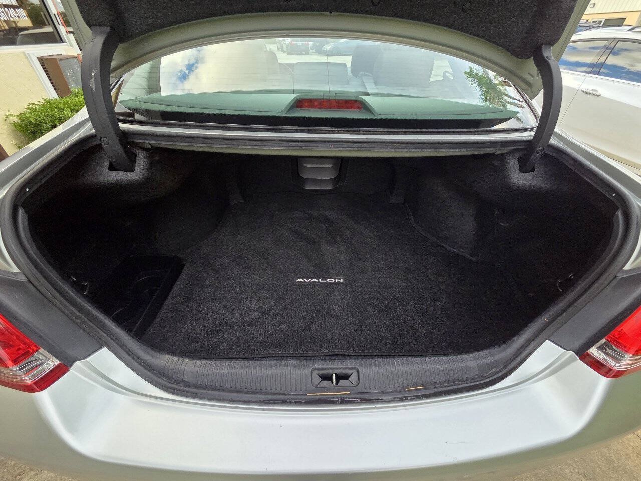 Used 2007 Toyota Avalon XLS FWD image 18