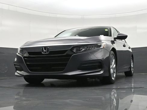Used 2018 Honda Accord LX image 27