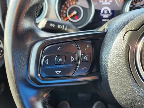 Used 2022 Jeep Gladiator Sport image 22