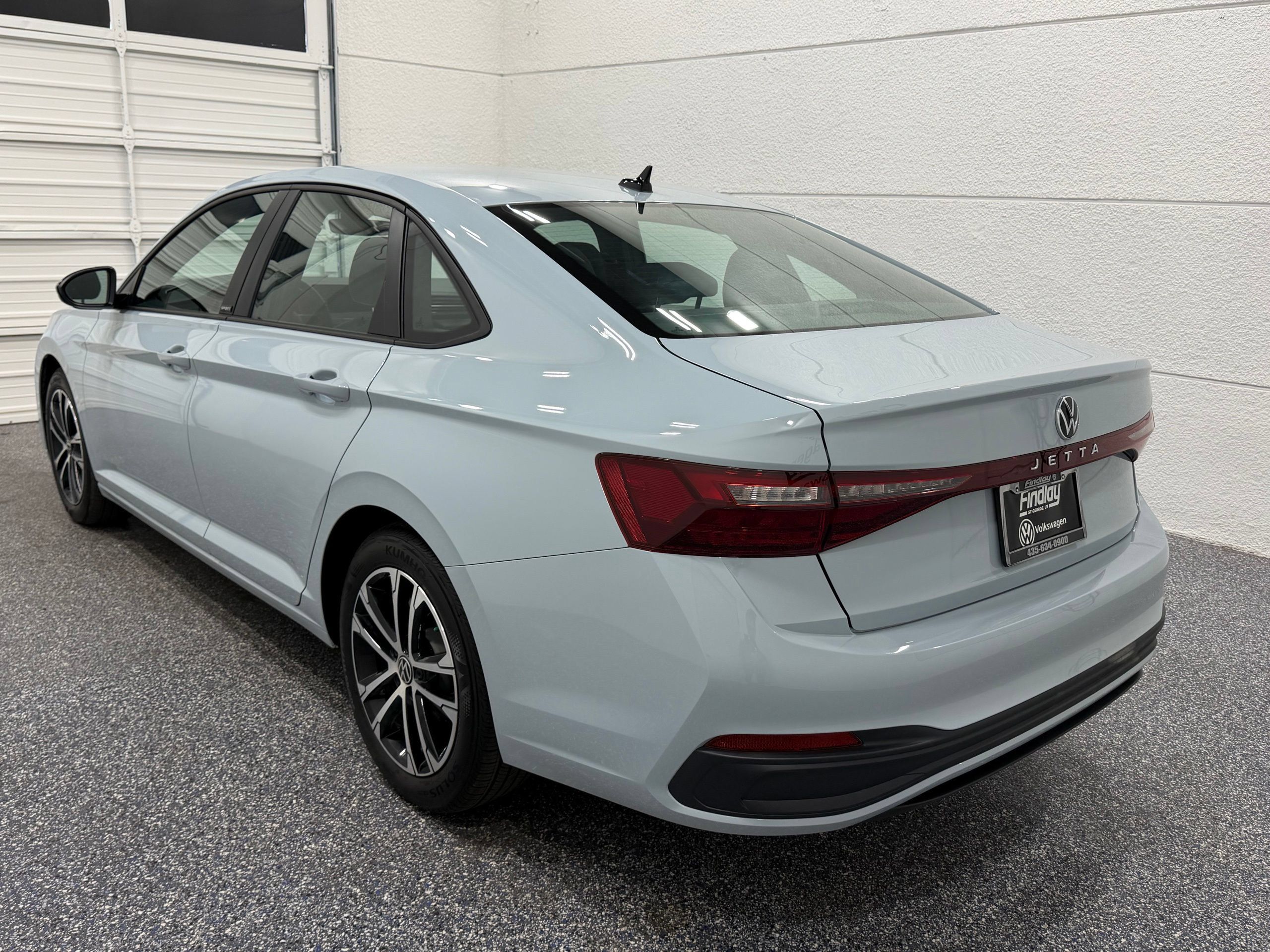 Used 2026 Volkswagen Jetta Sport FWD image 4