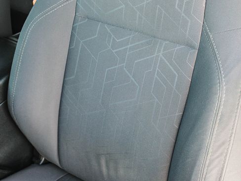 Used 2017 Toyota Tacoma TRD Sport image 23