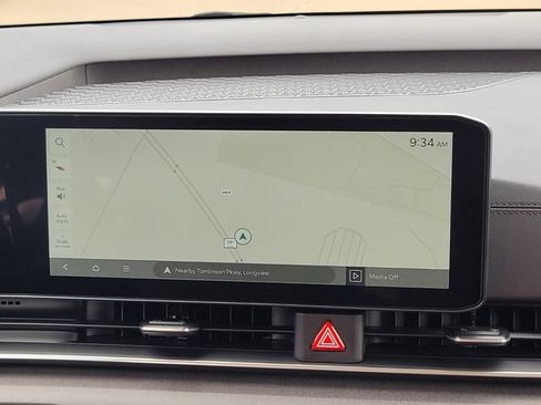 New 2026 Kia Carnival EX FWD image 17