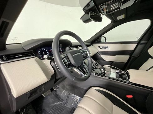 Certified 2023 Land Rover Range Rover Velar R-Dynamic S image 15