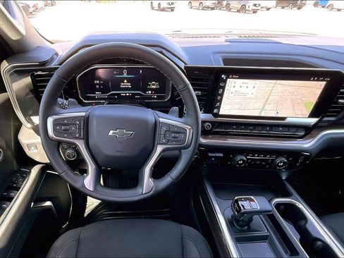 Used 2025 Chevrolet Silverado 1500 RST AWD/4WD image 8