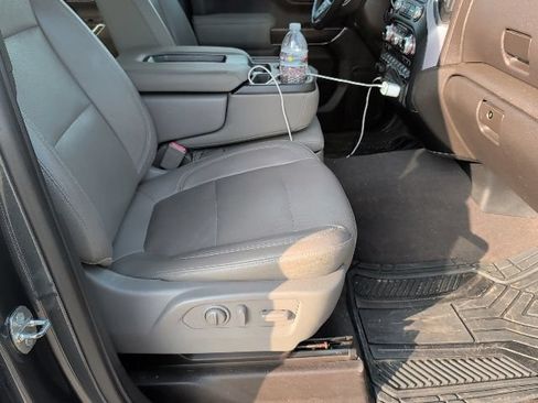 Used 2019 GMC Sierra 1500 SLT w/ Driver Alert Package I AWD/4WD image 11