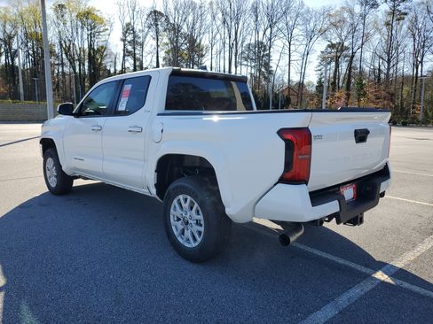 New 2026 Toyota Tacoma SR5 image 4