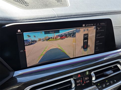 Used 2021 BMW X7 xDrive40i w/ Parking Assistance Package image 22