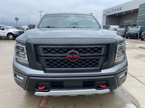 Used 2024 Nissan Titan PRO-4X w/ Pro-4x Convenience Package image 9