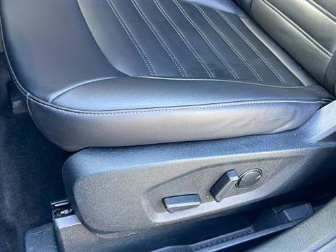 Used 2021 Ford Edge SEL w/ Convenience Package image 26