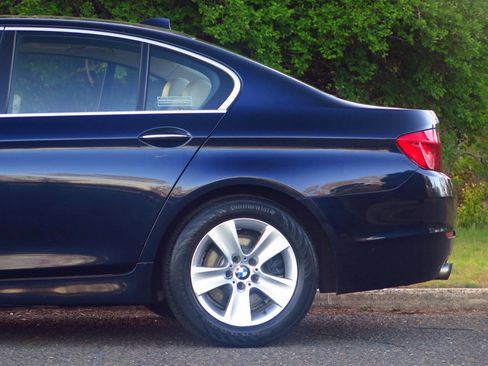 Used 2013 BMW 528i xDrive Sedan AWD/4WD image 24