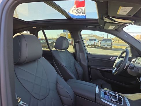 Used 2026 BMW X5 sDrive40i w/ Parking Assistance Package image 13