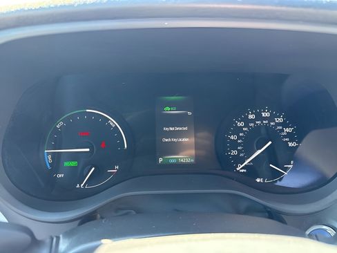 Used 2024 Toyota Sienna XSE w/ XSE Plus Package AWD/4WD image 28