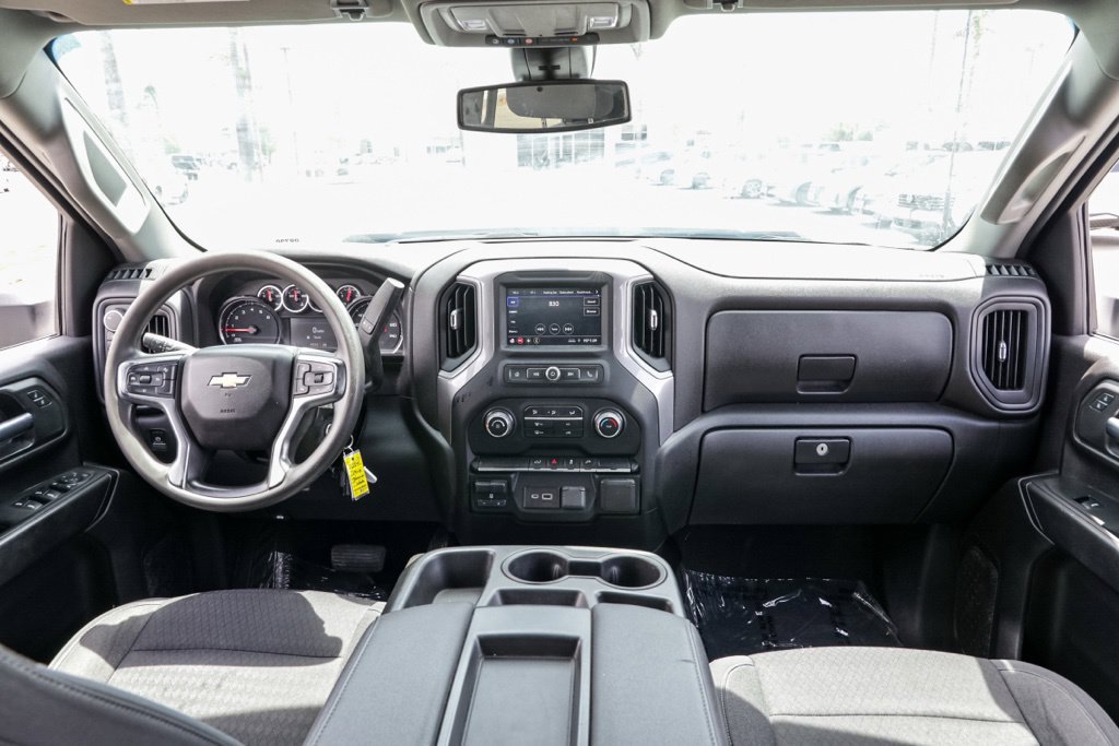 Used 2022 Chevrolet Silverado 2500 Custom w/ Custom Value Package AWD/4WD image 26