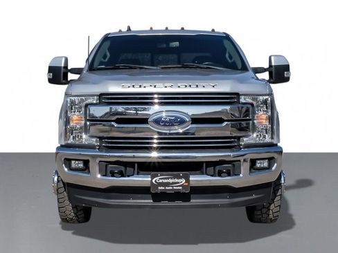 Used 2019 Ford F350 Lariat w/ Lariat Value Package image 3