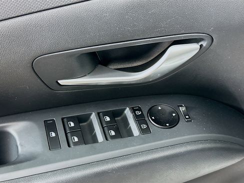 Used 2025 Hyundai Tucson SEL FWD image 15