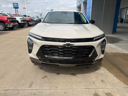 New 2026 Chevrolet Trax ACTIV w/ Driver Confidence Package FWD image 10