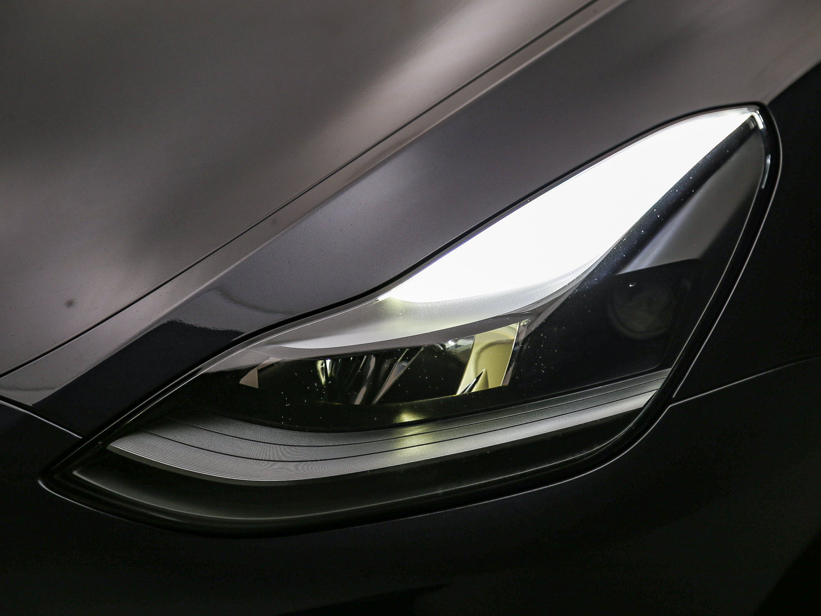 Used 2024 Tesla Model Y Performance AWD/4WD image 8