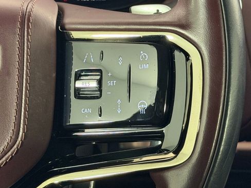 Certified 2023 Land Rover Range Rover Sport SE Dynamic image 17