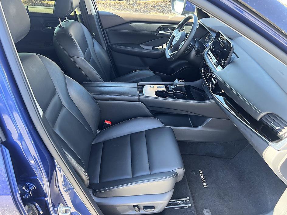Certified 2023 Nissan Rogue SL w/ SL Premium Package FWD image 17