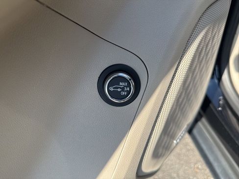 Used 2019 GMC Acadia Denali w/ LPO, Floor Liner Package image 30