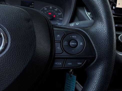 Used 2024 Toyota Corolla LE FWD image 30