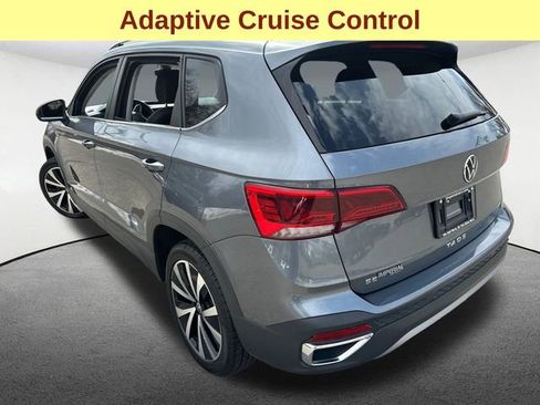 Used 2024 Volkswagen Taos SE image 8