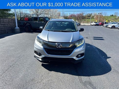Used 2019 Honda HR-V Sport image 10