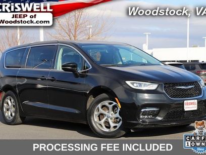 Used 2024 Chrysler Pacifica Limited