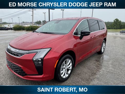 New 2027 Chrysler Pacifica Select AWD/4WD image 4